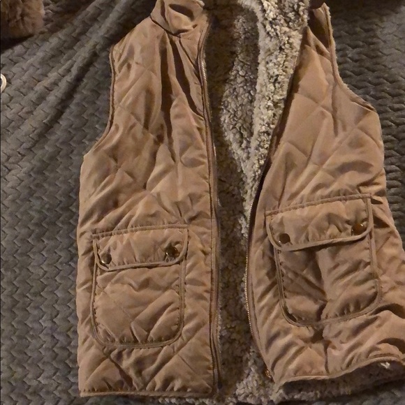 Reversible fur vest - Picture 2 of 2